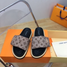 Louis Vuitton Slippers